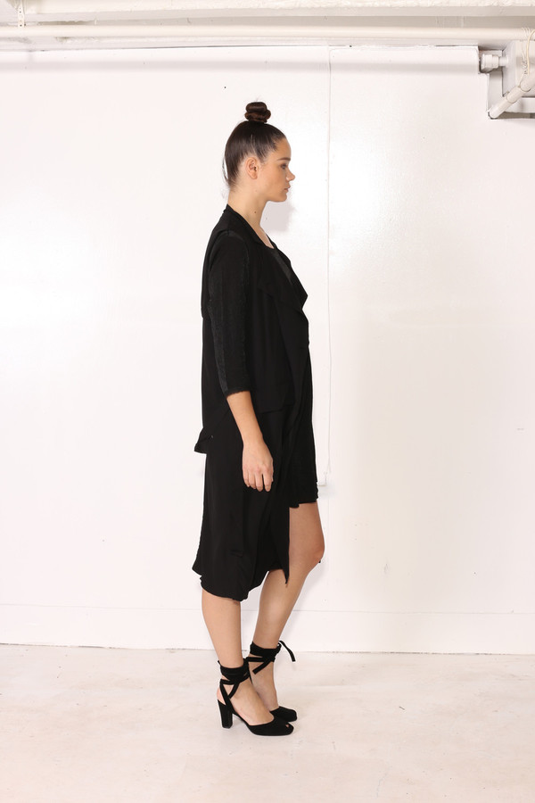 Intentionally Blank YARROW TRENCH Black Intentionally Blank YARROW TRENCH Black