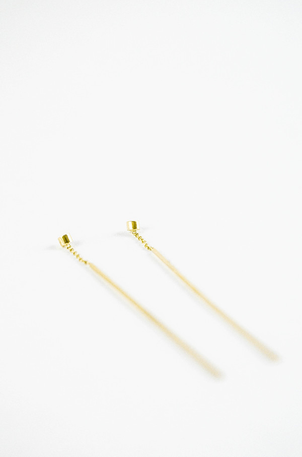 Still House 14k White Diamond Lini Earring Still House 14k White Diamond Lini Earring