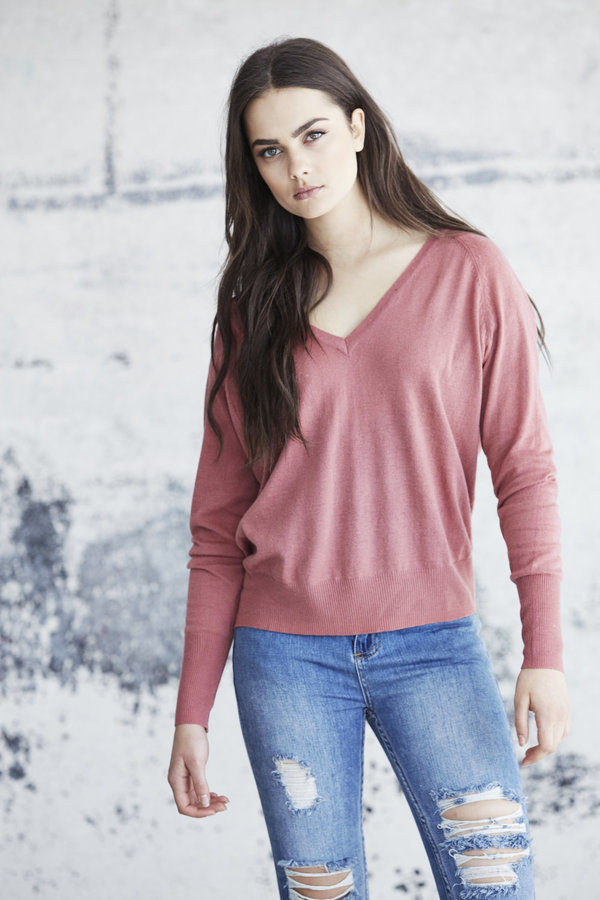Callahan V Neck Boyfriend Sweater Callahan V Neck Boyfriend Sweater