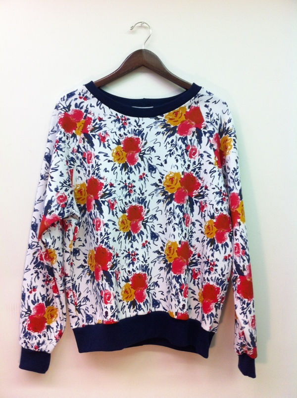 ELEY KISHIMOTO Raglan sweatshirt imprint ELEY KISHIMOTO Raglan sweatshirt imprint