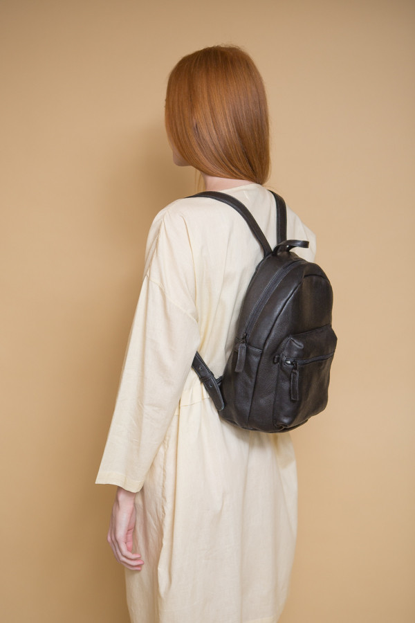 BAGGU Leather Backpack / Black BAGGU Leather Backpack / Black