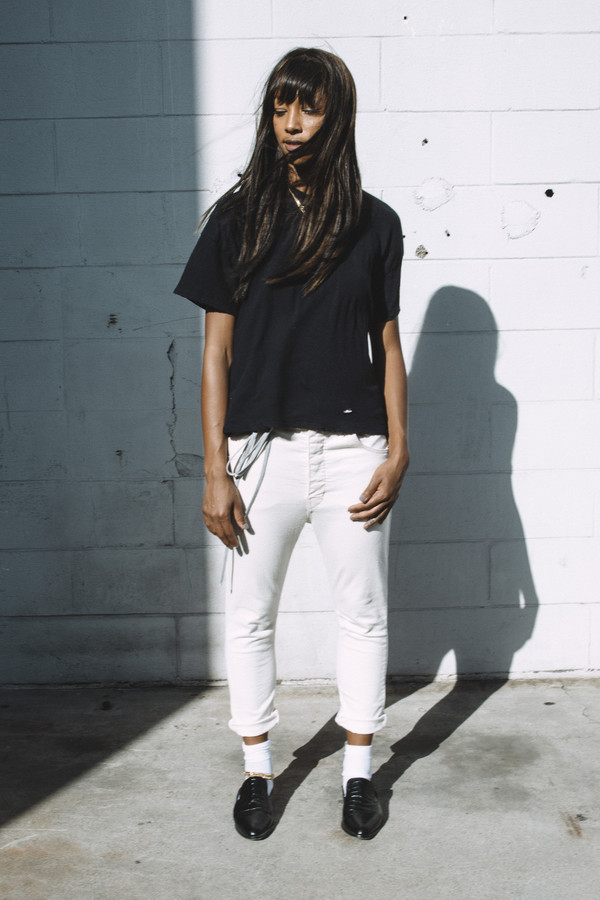 L'EQUIP NAVY LINEN BOX CREW L'EQUIP NAVY LINEN BOX CREW
