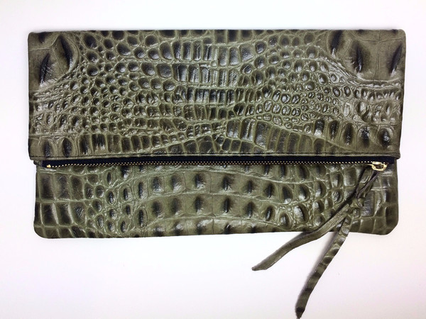 Oliveve anastasia in olive hornback embossed cow leather Oliveve anastasia in olive hornback embossed cow leather