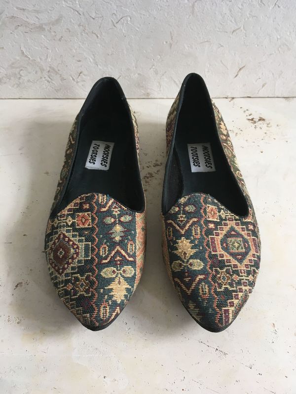The Shudio Vintage Mootsie Tootsie Flats (Sz 8.5) The Shudio Vintage Mootsie Tootsie Flats (Sz 8.5)