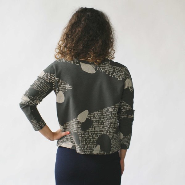 Make It Good Composition #1 Cropped Sweatshirt in Smoke Make It Good Composition #1 Cropped Sweatshirt in Smoke