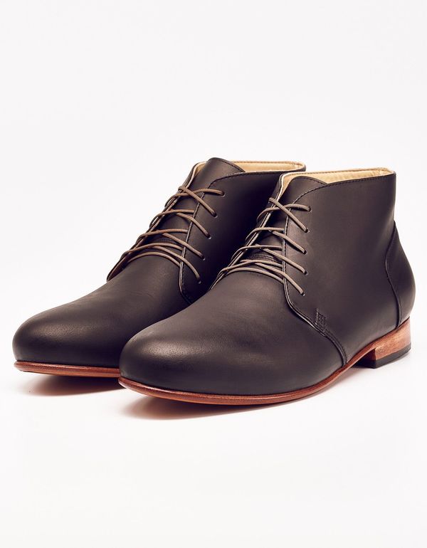 Men's Nisolo Emilio LE Chukka Boot Noir 5 for 5 Men's Nisolo Emilio LE Chukka Boot Noir 5 for 5