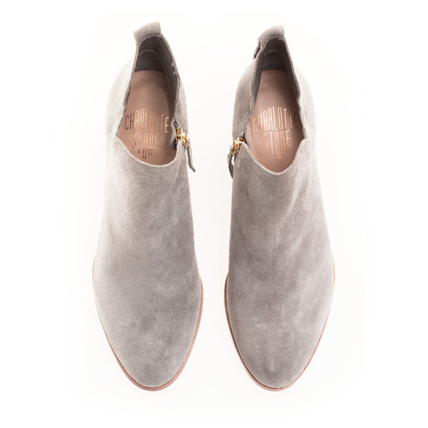 Charlotte Stone CLEO Charlotte Stone CLEO