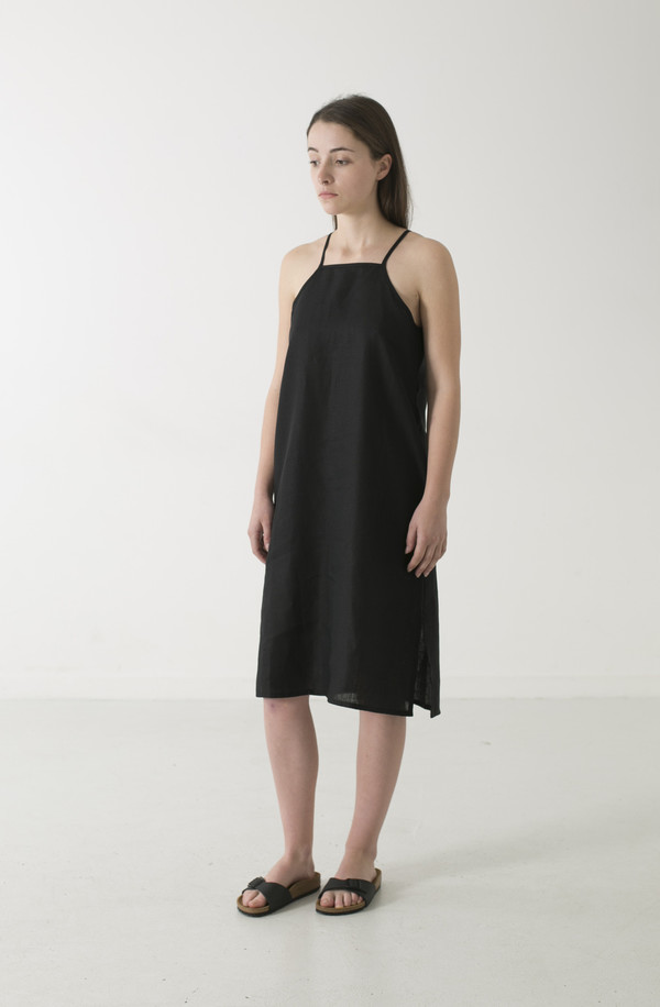 GOOD STUDIOS HEMP LINEN PINAFORE DRESS GOOD STUDIOS HEMP LINEN PINAFORE DRESS