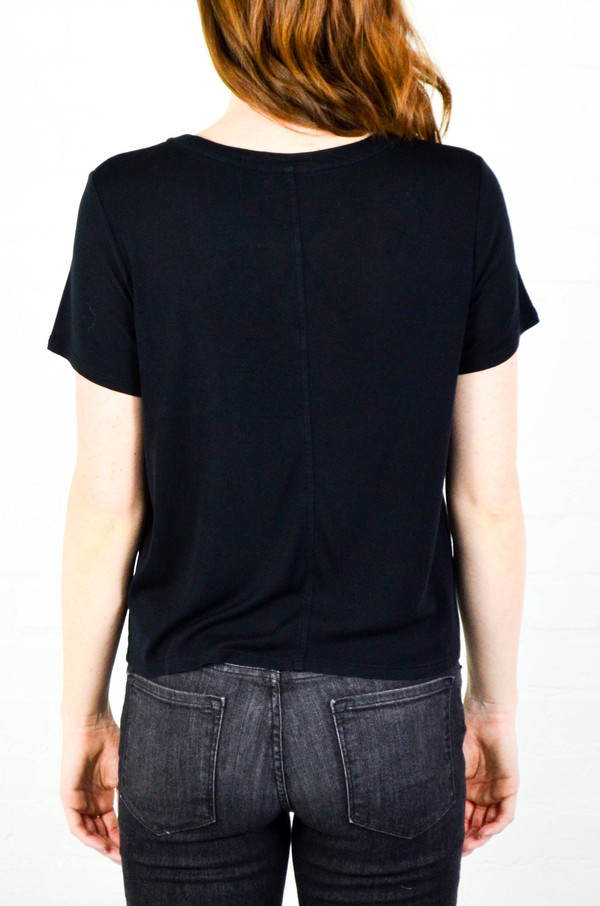 FRAME Denim FRAME 'Le Easy Tee' in Noir FRAME Denim FRAME 'Le Easy Tee' in Noir
