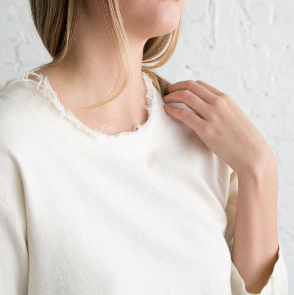 Black Crane Wide Top - Cream Black Crane Wide Top - Cream