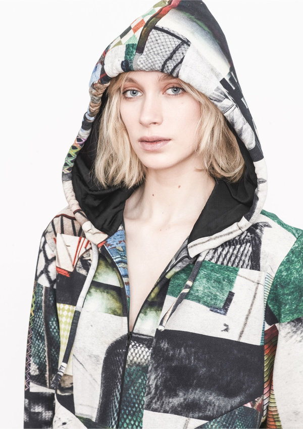 Berenik Hoodie Black Plain Berenik Hoodie Black Plain