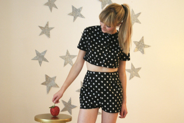 ROSEHOUND POLKA DOT TWO-PIECE ROSEHOUND POLKA DOT TWO-PIECE