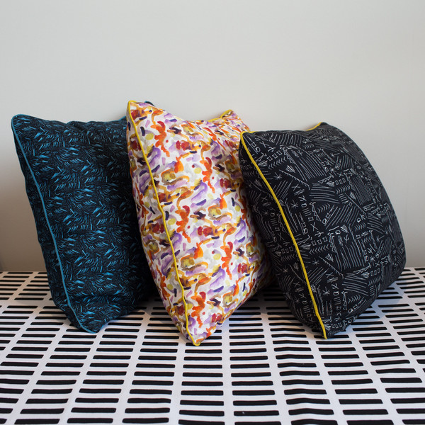 BALI INDIGO EVE 18" PILLOW BALI INDIGO EVE 18" PILLOW