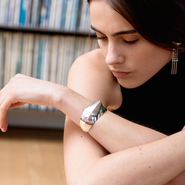 AGMES Curve Cuff AGMES Curve Cuff