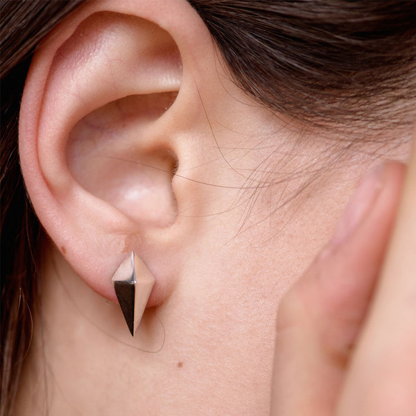 AGMES Pyramid Studs AGMES Pyramid Studs