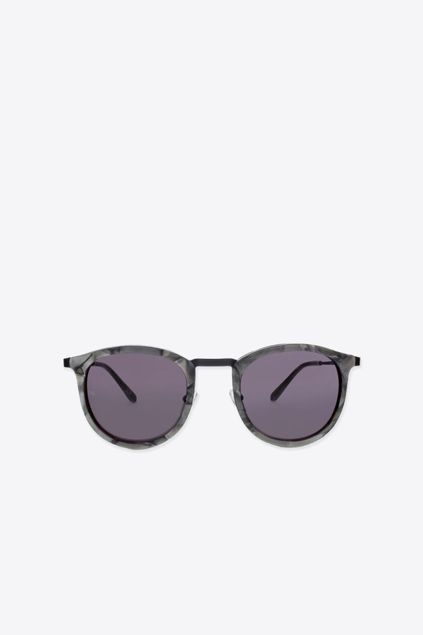 Men's Smoke x Mirrors Shout sunglasses in black scales Men's Smoke x Mirrors Shout sunglasses in black scales