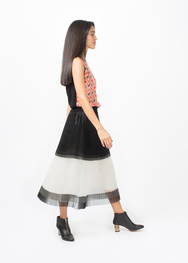 La Prestic Ouiston Silk and Wool Sleeveless Top La Prestic Ouiston Silk and Wool Sleeveless Top