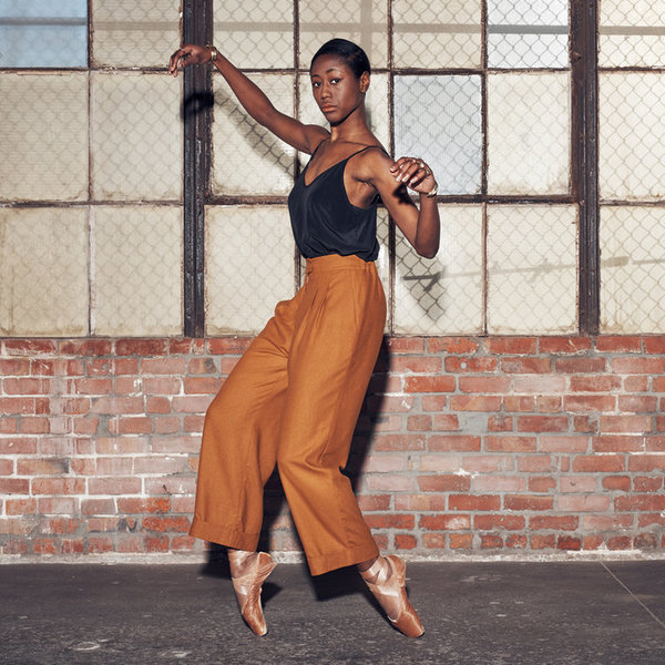 Ali Golden ROLL-CUFF PANT - BLACK Ali Golden ROLL-CUFF PANT - BLACK
