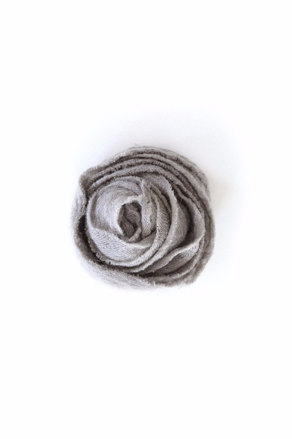 Scarf Shop Wool Cloud Scarf / Mouse Scarf Shop Wool Cloud Scarf / Mouse