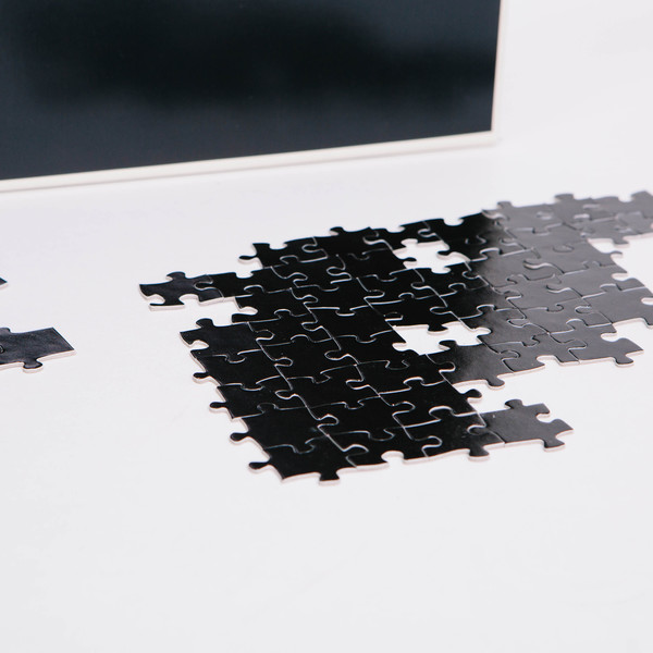Shannon Lucy "Fun and games, the distinguishing mark of an easy life" Puzzle Shannon Lucy "Fun and games, the distinguishing mark of an easy life" Puzzle