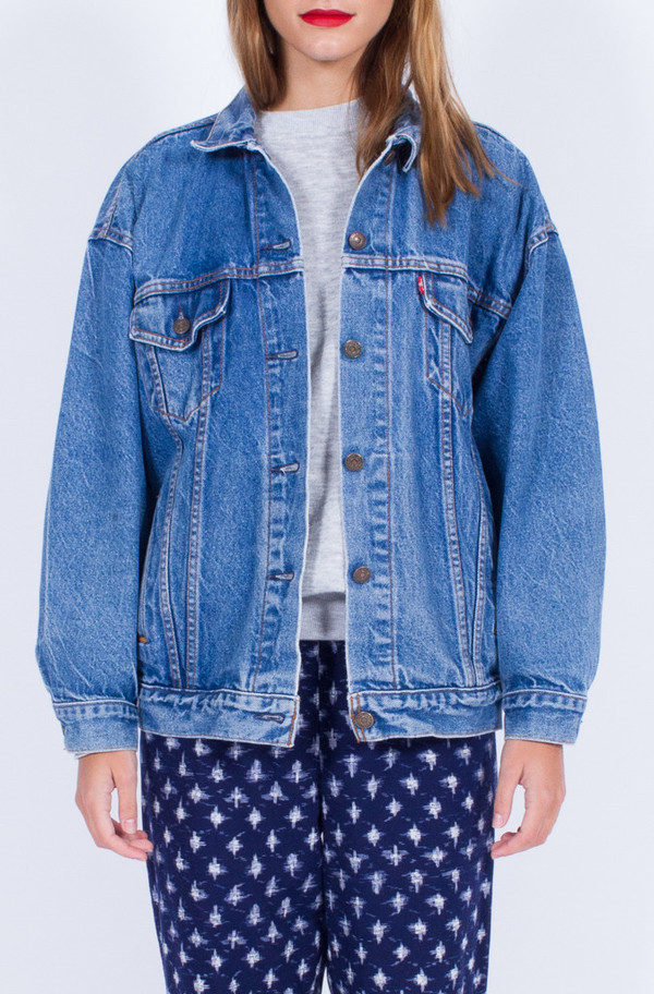 LEVI'S DENIM JACKET (MEDUIM-LARGE) LEVI'S DENIM JACKET (MEDUIM-LARGE)