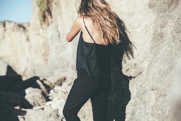 Ozma RAW SILK CAMISOLE - BLACK Ozma RAW SILK CAMISOLE - BLACK