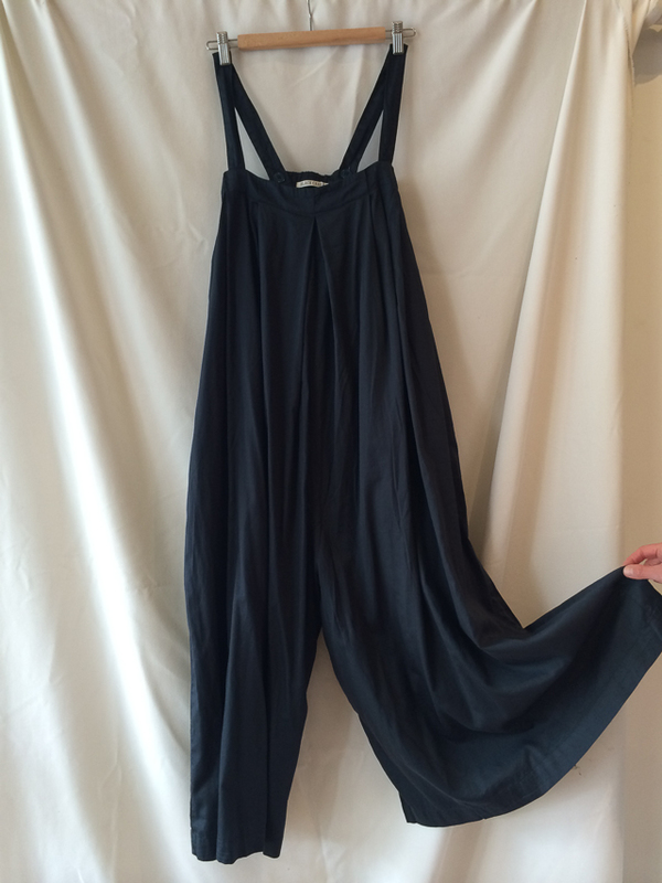 Black Crane Pleats Jumper Black Crane Pleats Jumper