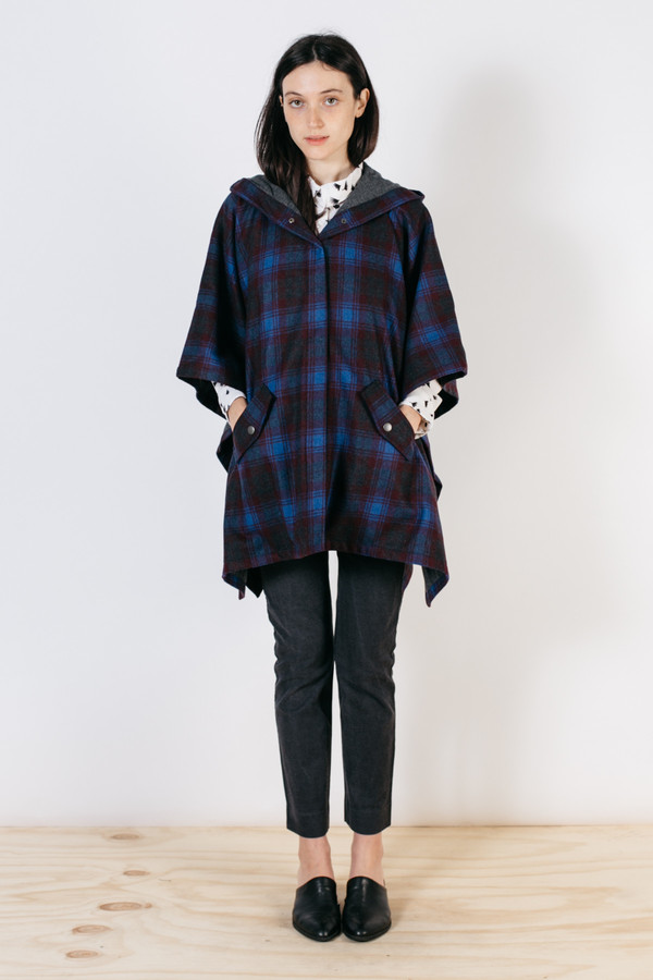 Bridge & Burn Lea Grey Burgundy Plaid Bridge & Burn Lea Grey Burgundy Plaid