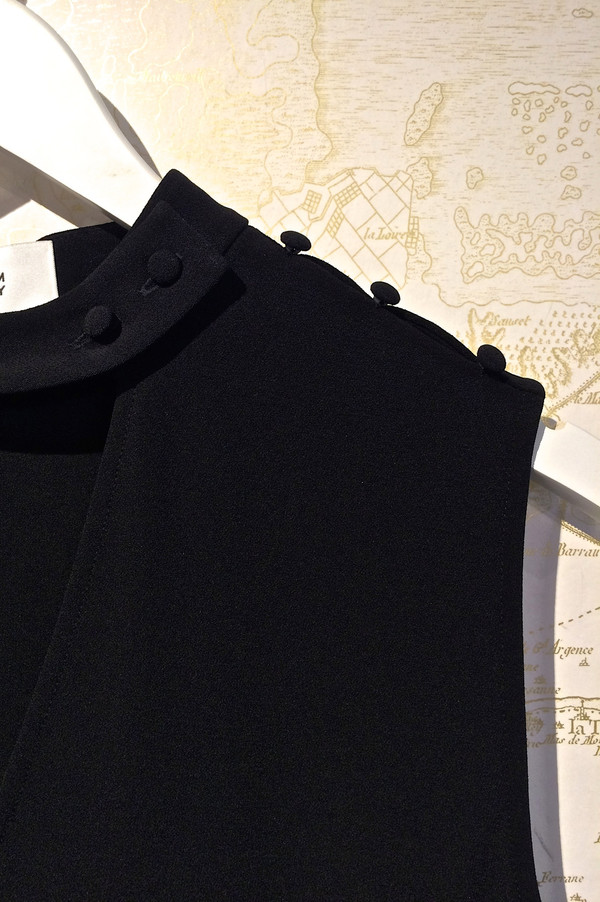 Derek Lam 10 Crosby Sleeveless Dress with Choker Detail Derek Lam 10 Crosby Sleeveless Dress with Choker Detail
