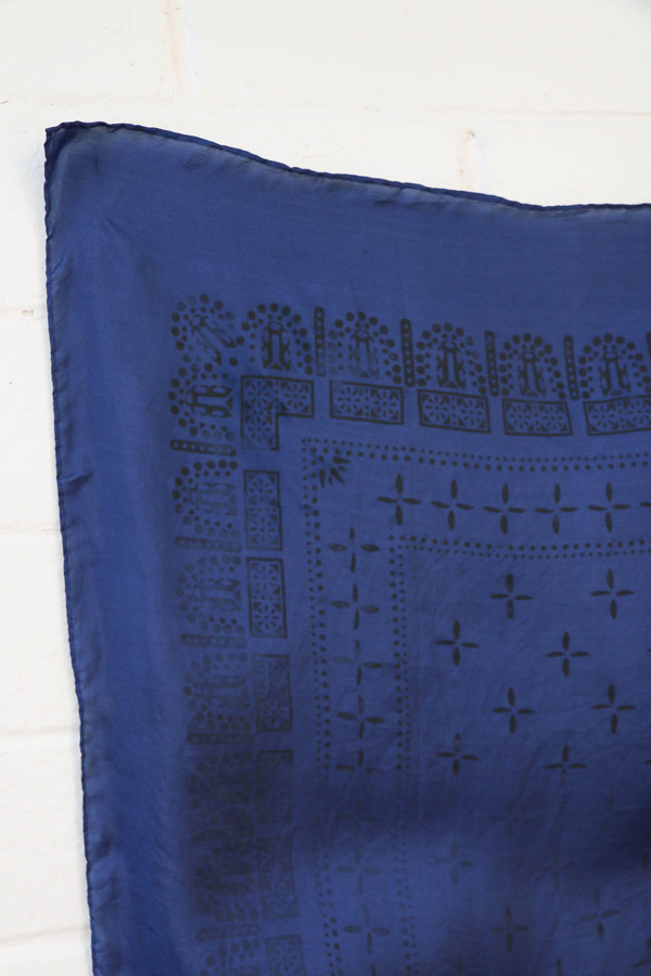 1930s Washed Silk Bandana in Navy 1930s Washed Silk Bandana in Navy