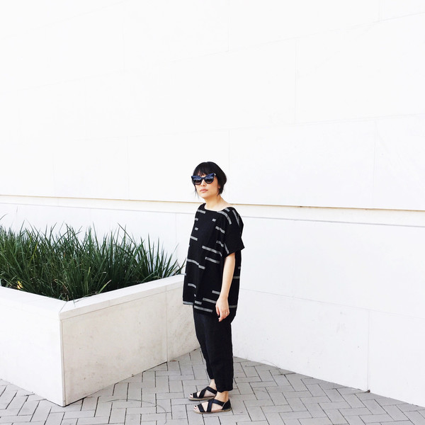 Uzi NYC Black Broken Stripe Kimono Uzi NYC Black Broken Stripe Kimono