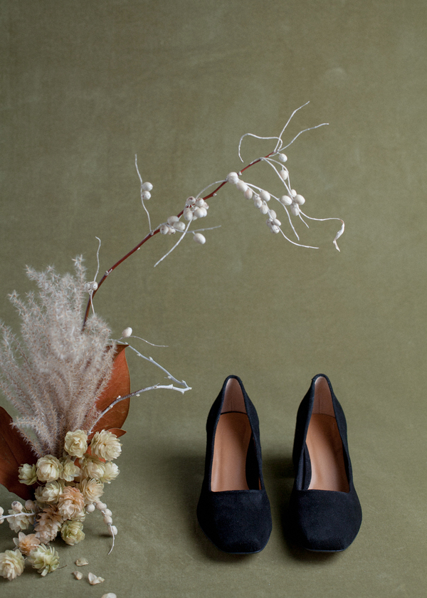 LoQ Villa Pump - Black Suede LoQ Villa Pump - Black Suede