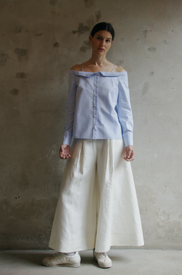 UNIFORME Jenna Off Shoulder Shirt (Azure Blue) UNIFORME Jenna Off Shoulder Shirt (Azure Blue)
