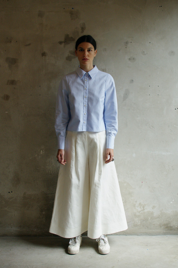 UNIFORME Winhoffer Curved Shoulder Shirt (Azure Blue) UNIFORME Winhoffer Curved Shoulder Shirt (Azure Blue)