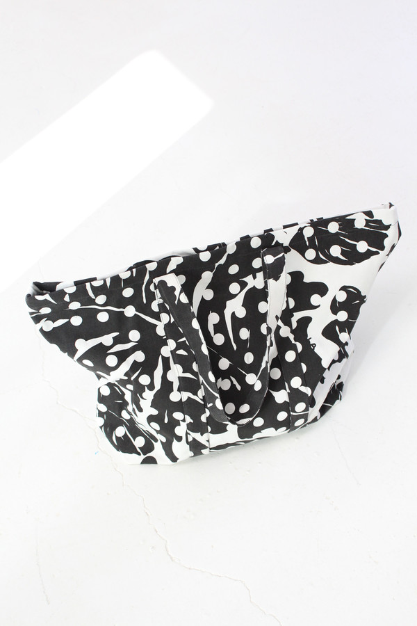 Lina Rennell Canvas Tote Bag Black Leaf Dot Lina Rennell Canvas Tote Bag Black Leaf Dot