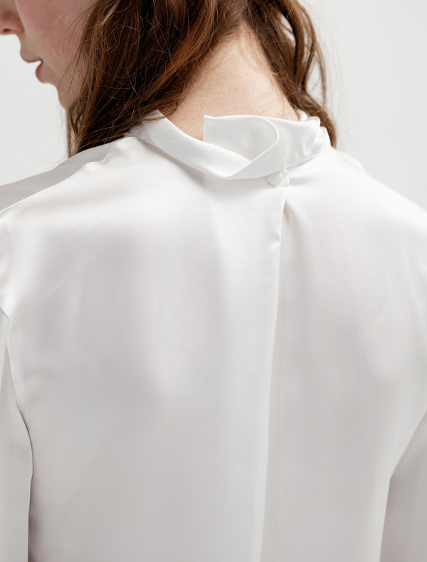 Lemaire High Neck Tee-Shirt White Satin Lemaire High Neck Tee-Shirt White Satin