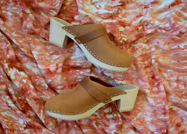 Nina Z SARA clog in cognac Nina Z SARA clog in cognac