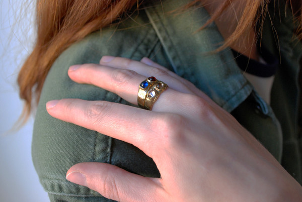Mondo Mondo Felt Ring - Red/Blue Mondo Mondo Felt Ring - Red/Blue