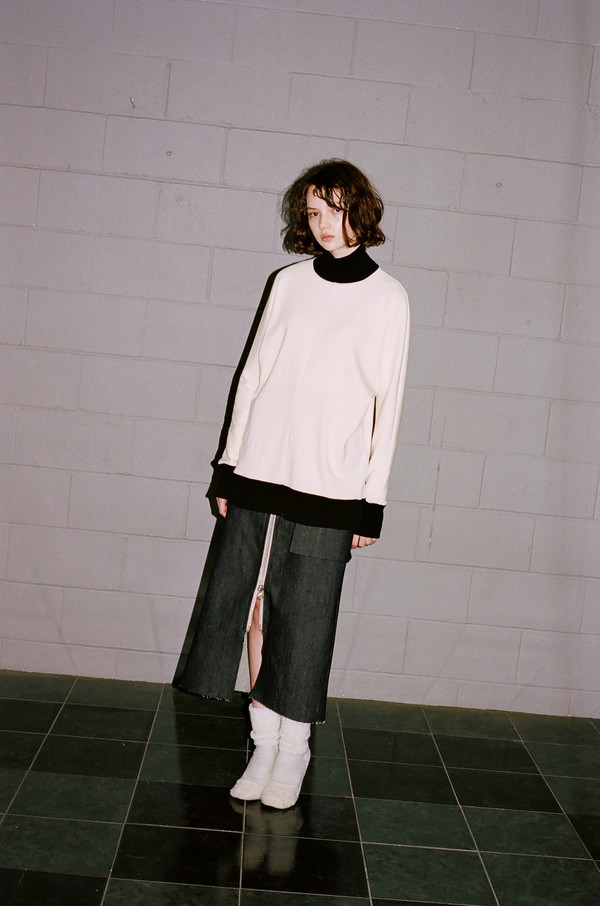 Alexa Stark Organic Cotton Pullover Alexa Stark Organic Cotton Pullover