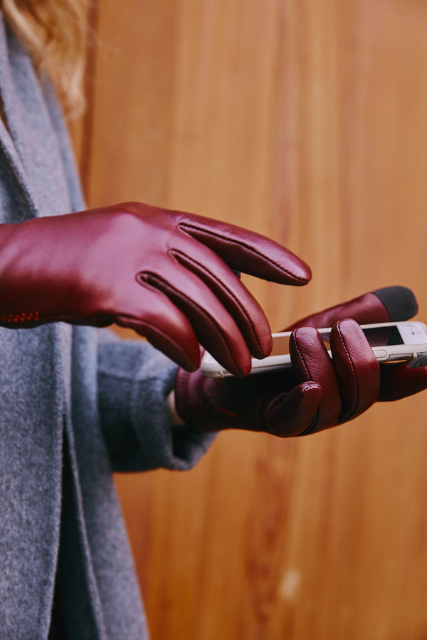 Honns Selina Smart Glove - Wine Honns Selina Smart Glove - Wine