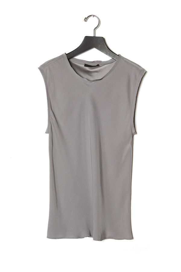 KES Raw Edge Sleeveless Blouse KES Raw Edge Sleeveless Blouse