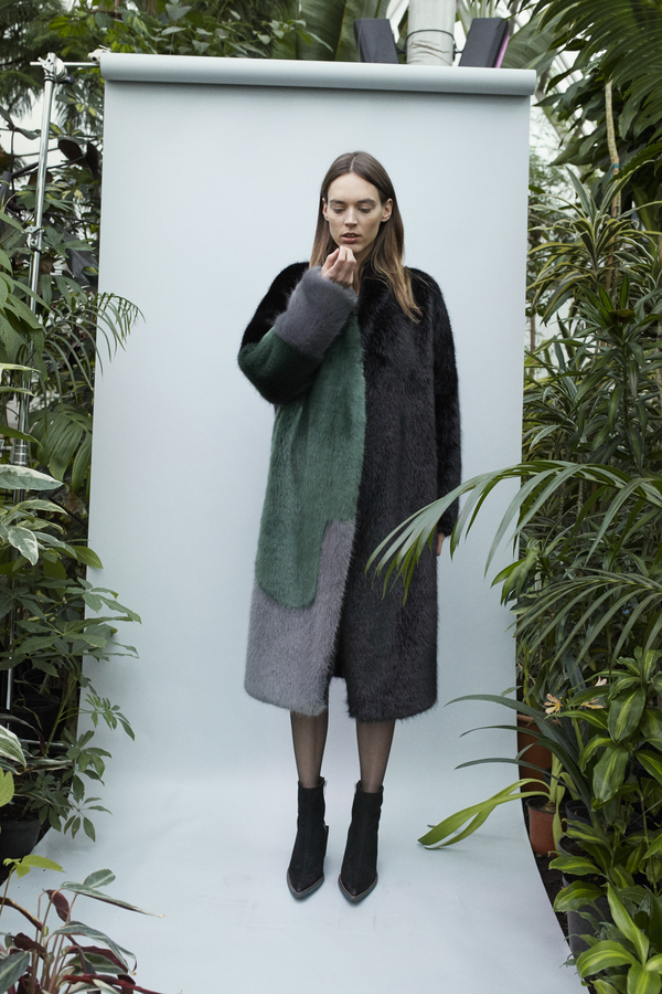 D. Efect Faux Fur Coat D. Efect Faux Fur Coat