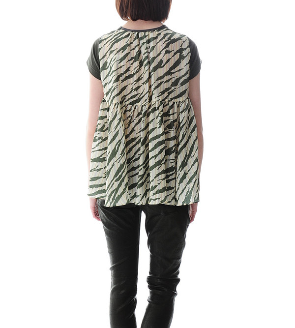 Sacai Luck Striped Back T-shirt Sacai Luck Striped Back T-shirt