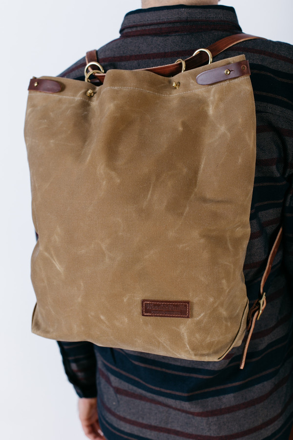 Wood & Faulk Shuttle Pack High Desert Sage Wood & Faulk Shuttle Pack High Desert Sage