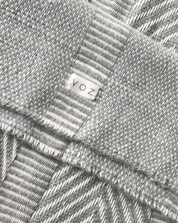 VOZ Chevron Wrap - Grey / White VOZ Chevron Wrap - Grey / White
