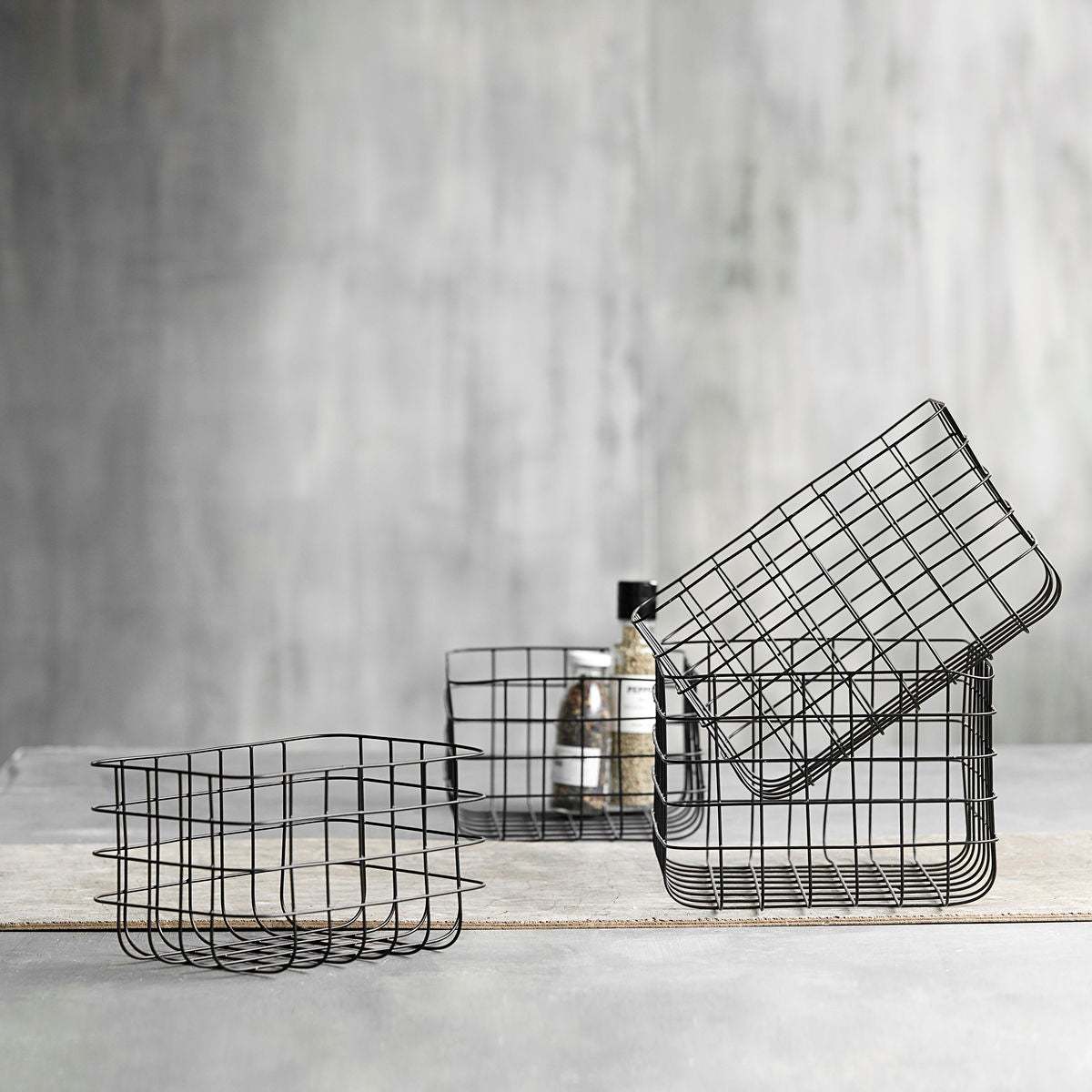 An Artful Life set of 2 wire baskets black Garmentory