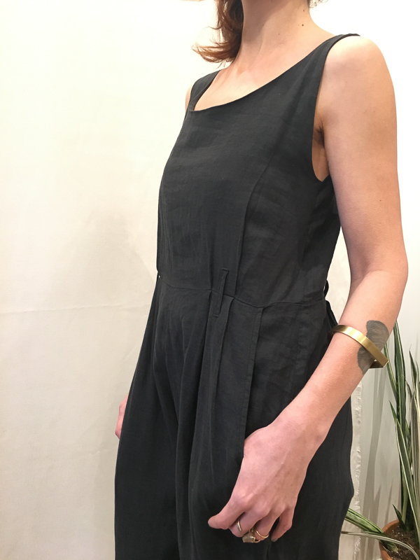 Black Crane overall Black Crane overall