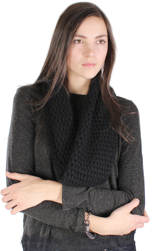 Quinn Effervescent Snood in Black Quinn Effervescent Snood in Black