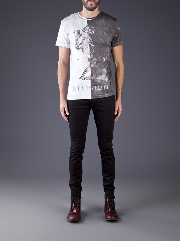RELIGION ALL OVER CARRIER CREW NECK TEE RELIGION ALL OVER CARRIER CREW NECK TEE