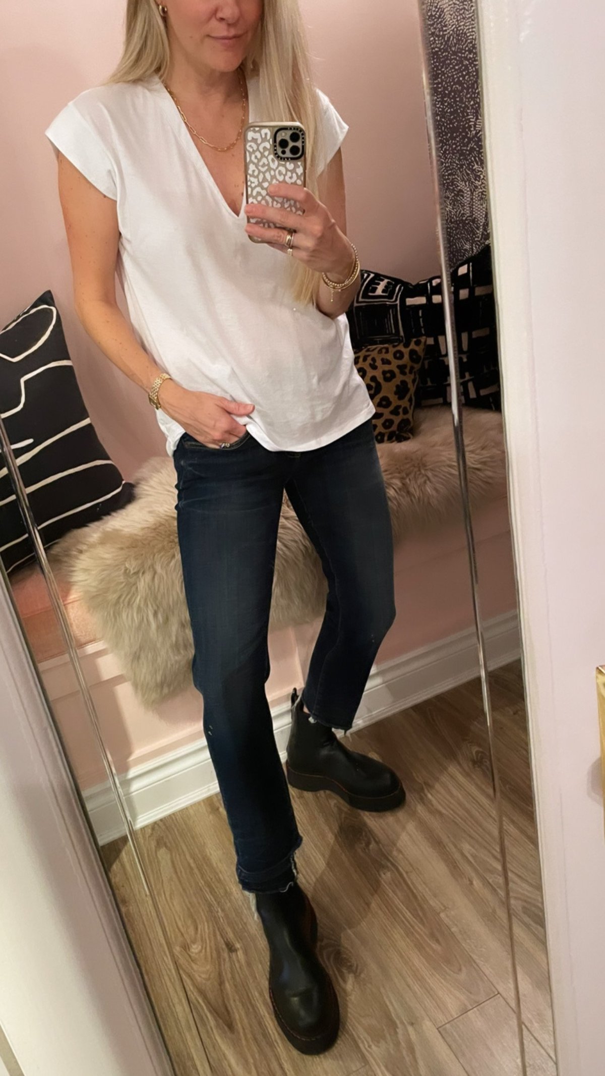 frame le mid rise v tee